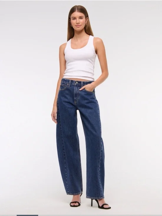 Abercrombie & Fitch Barrel jeans NEW - Picture 2 of 7